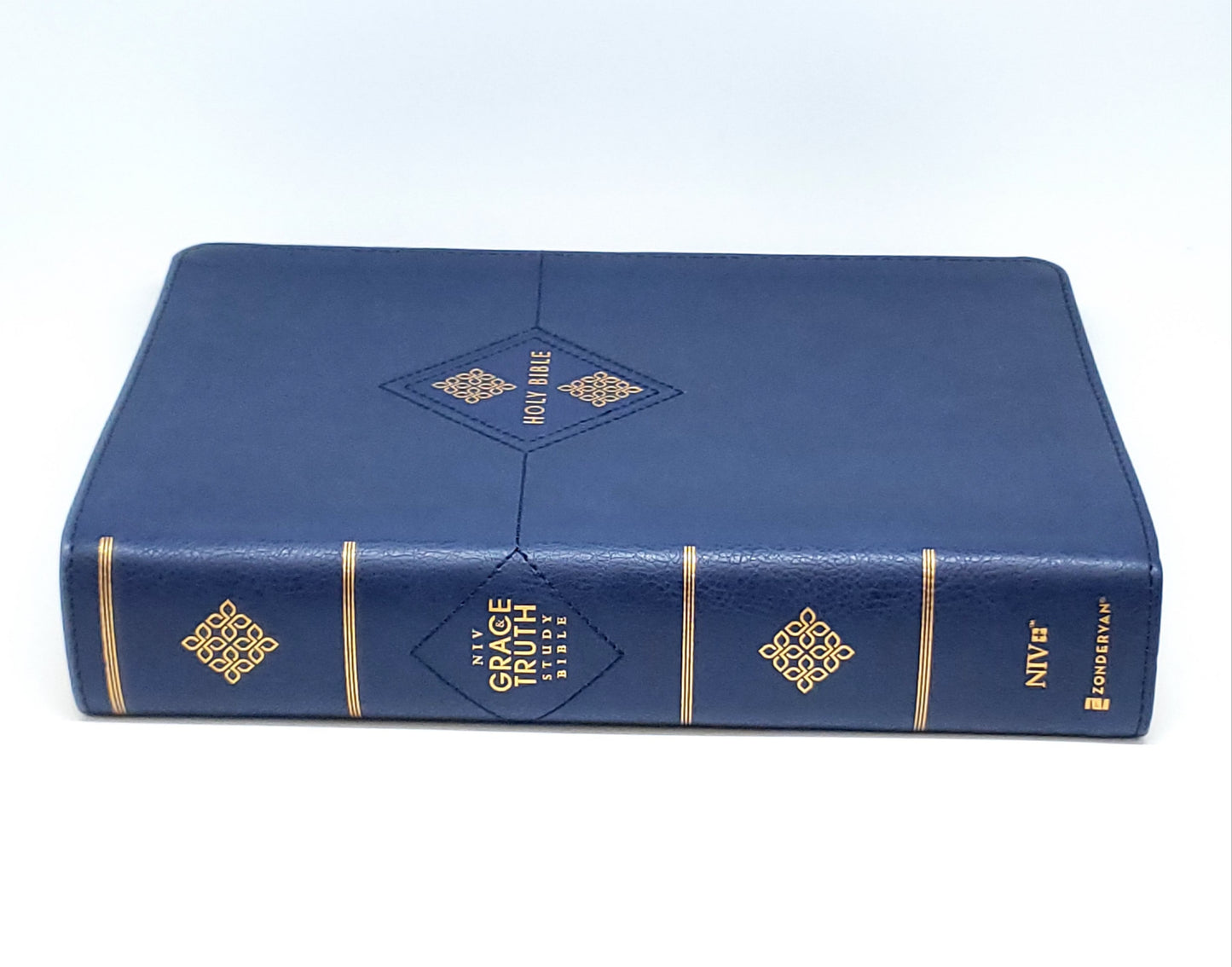 Zondervan NIV Grace and Truth Study Bible