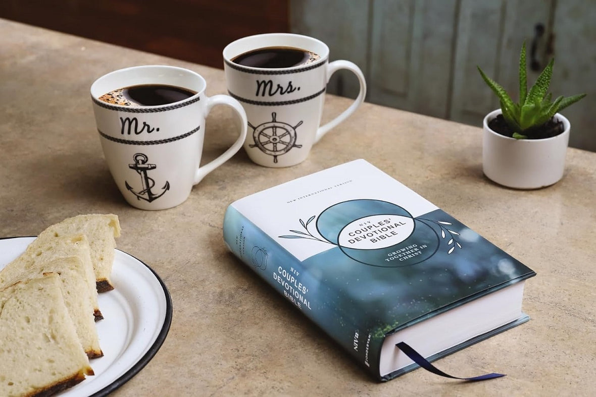 Zondervan NIV Couples' Devotional Bible, Hardcover