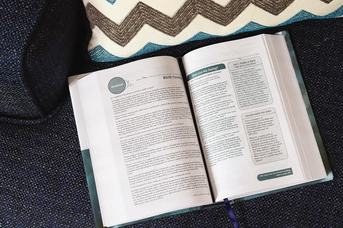 Zondervan NIV Couples' Devotional Bible, Hardcover