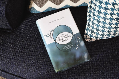 Zondervan NIV Couples' Devotional Bible, Hardcover