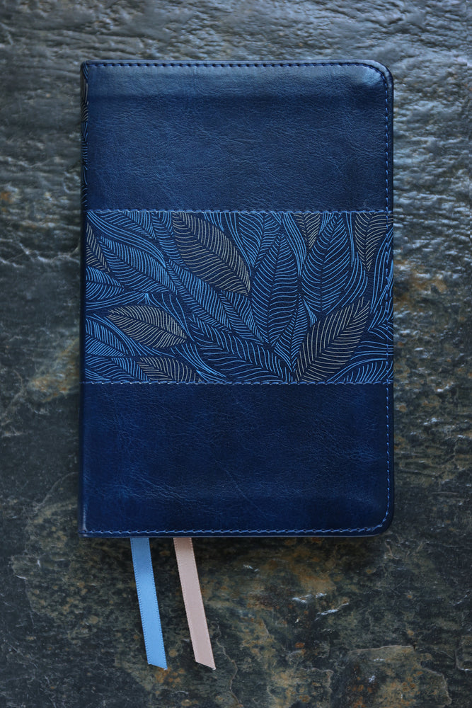 Zondervan NIV Thinline Bible, Compact, Leathersoft, Blue Floral
