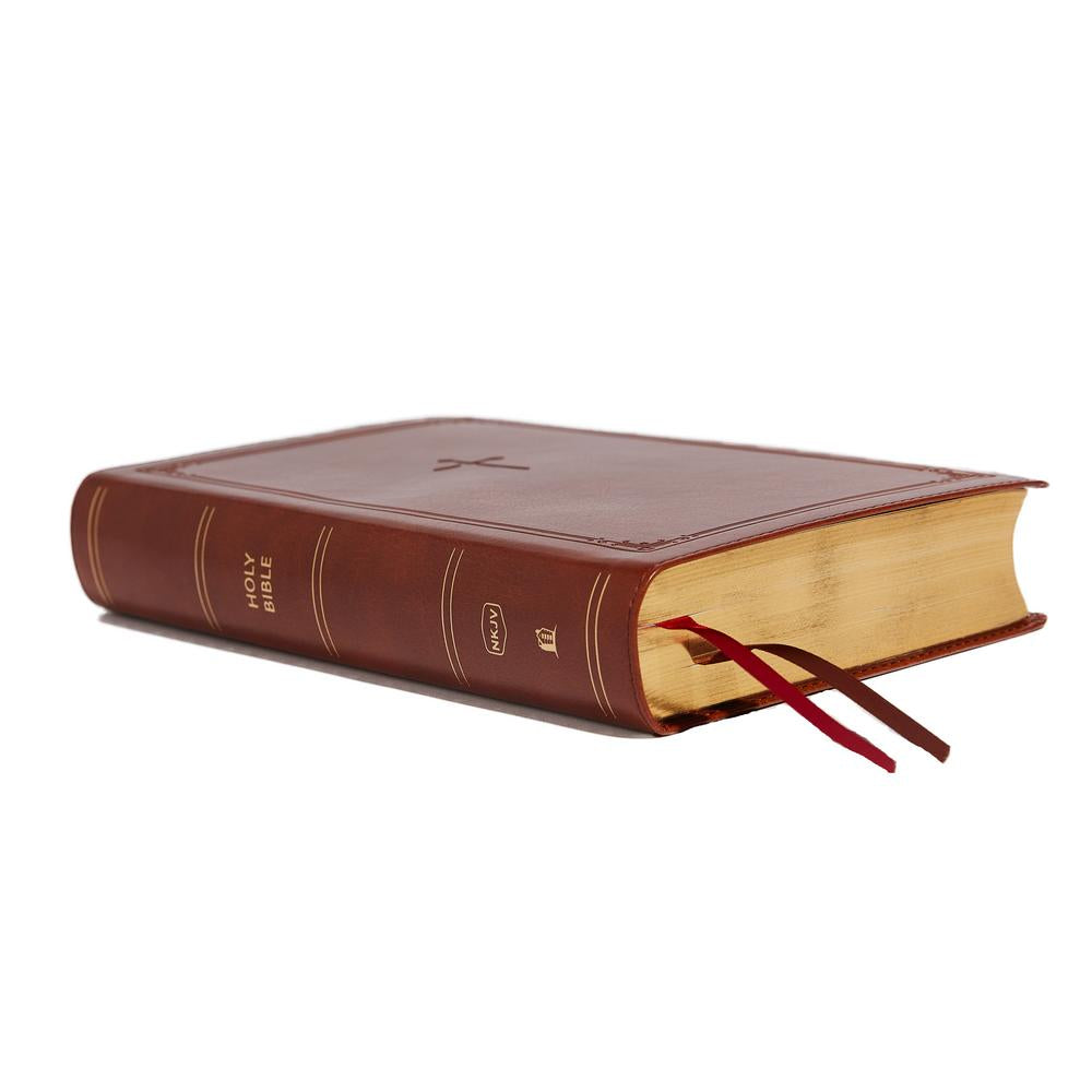 Thomas Nelson NKJV, Personal Size Large Print Reference Bible, Brown Leathersoft