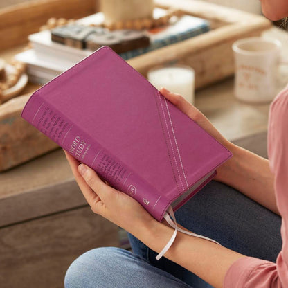 Thomas Nelson KJV, Word Study Reference Bible, Pink Leathersoft