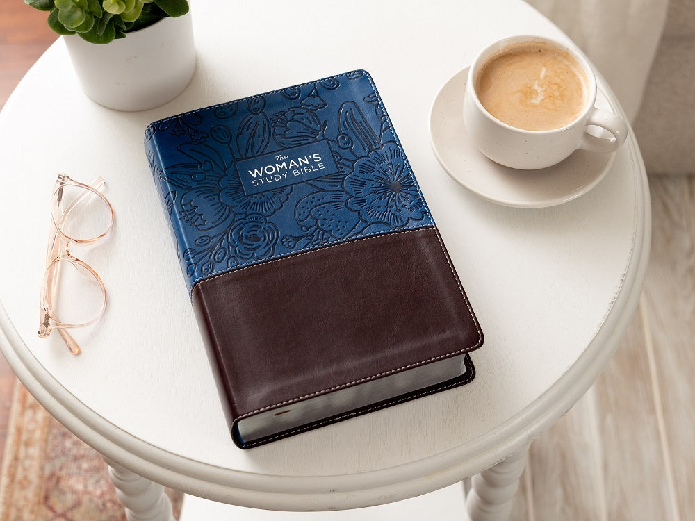 Thomas Nelson NIV, The Woman's Study Bible, Blue/Brown Leathersoft