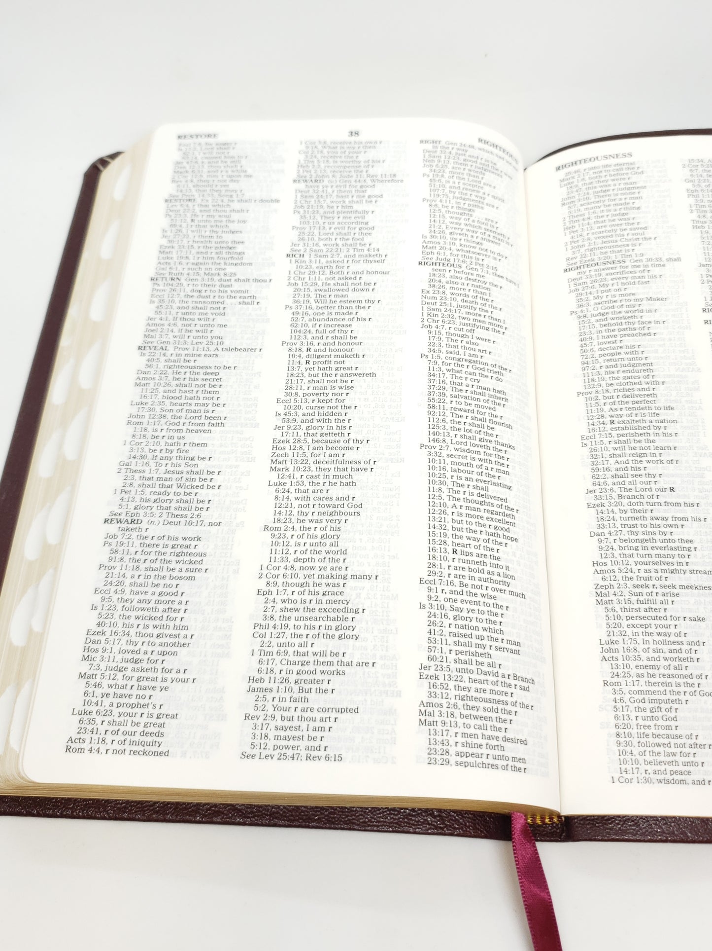 Thomas Nelson KJV Ultraslim™ Edition, Thumb Indexed - Genuine Leather (Burgundy)